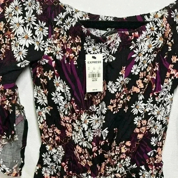 NWT Express Floral Romper - Picture 3 of 3